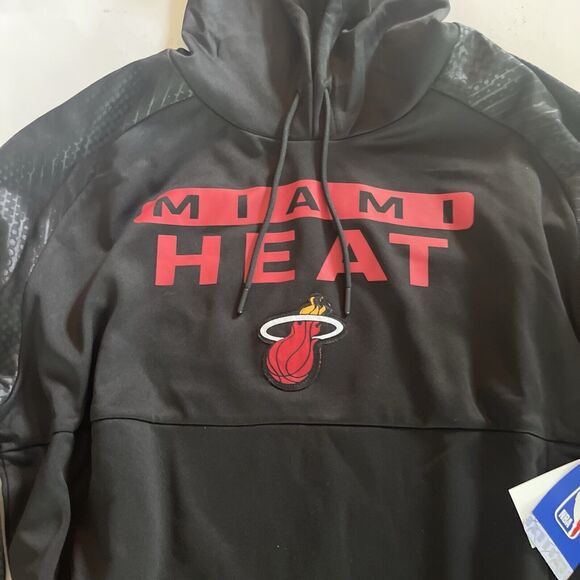 Miami Heat Logo Pullover Hoodie NBA Men's Soft Long Sleeve Size XXL New - Picture 2 of 6